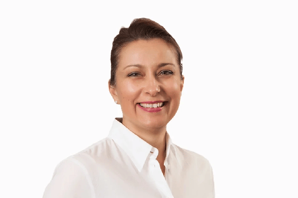 Hautarztpraxis Grafing - Das Team - Konstantina Stagia-Rupp Hautarztpraxis Grafing - Das Team - Konstantina Stagia-Rupp